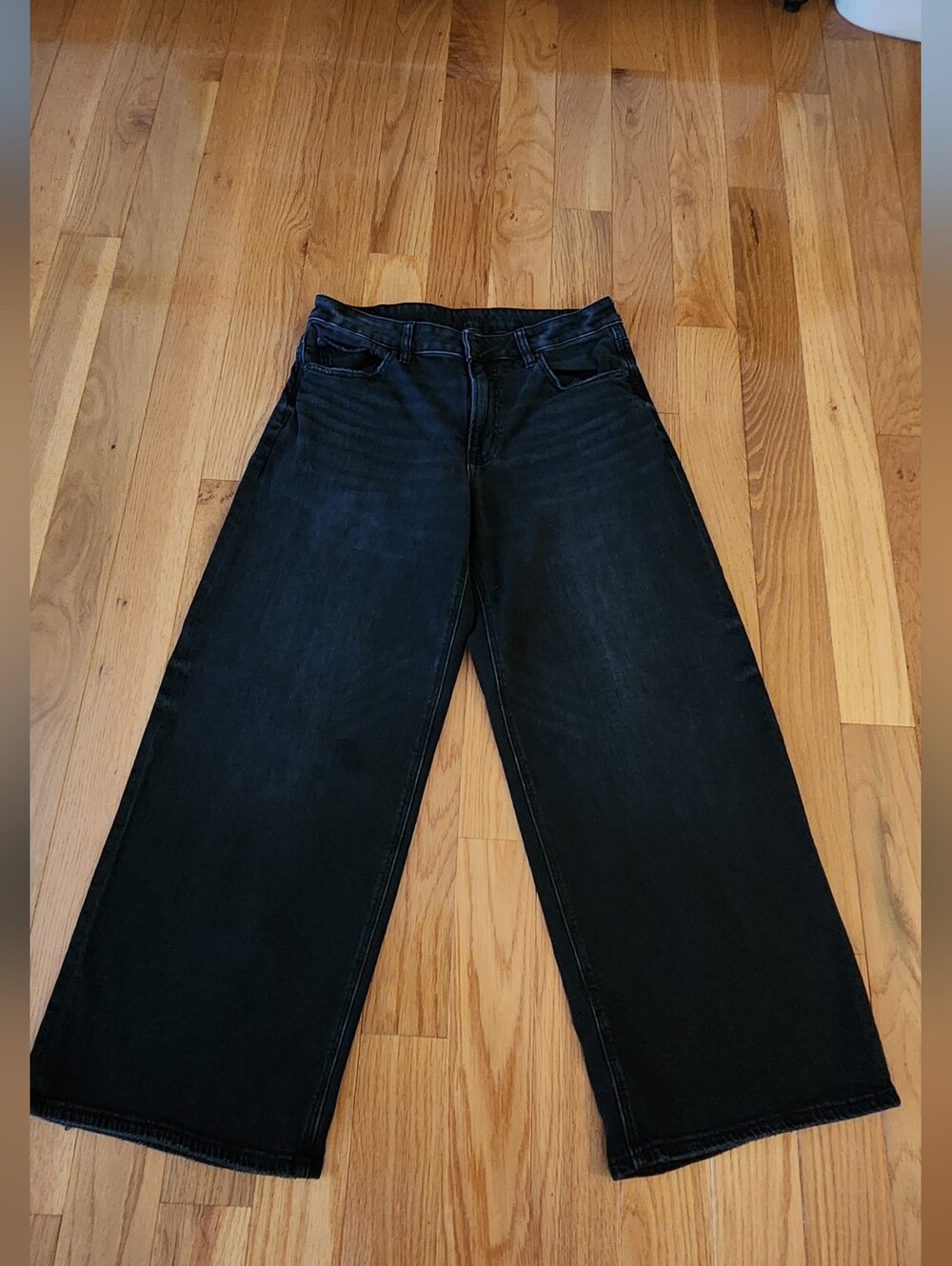 American Eagle Wide-Leg Jeans
